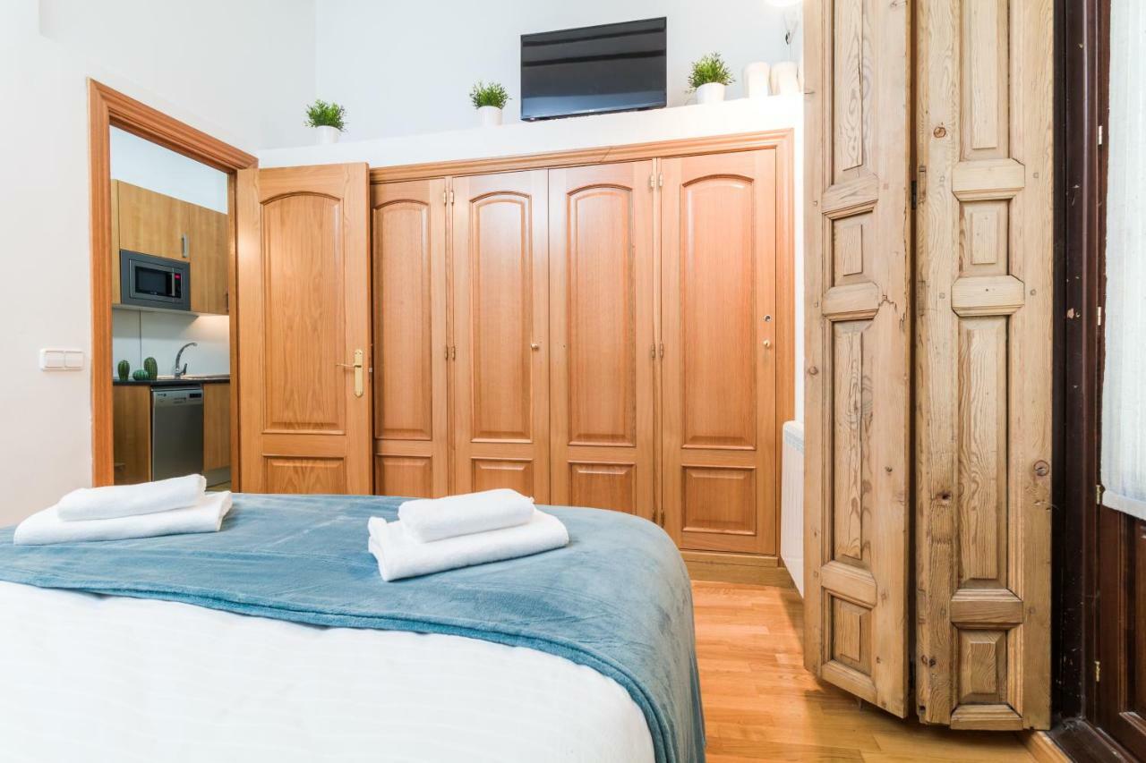 Pyr Select Plaza Mayor II Y III Apartment Мадрид Екстериор снимка