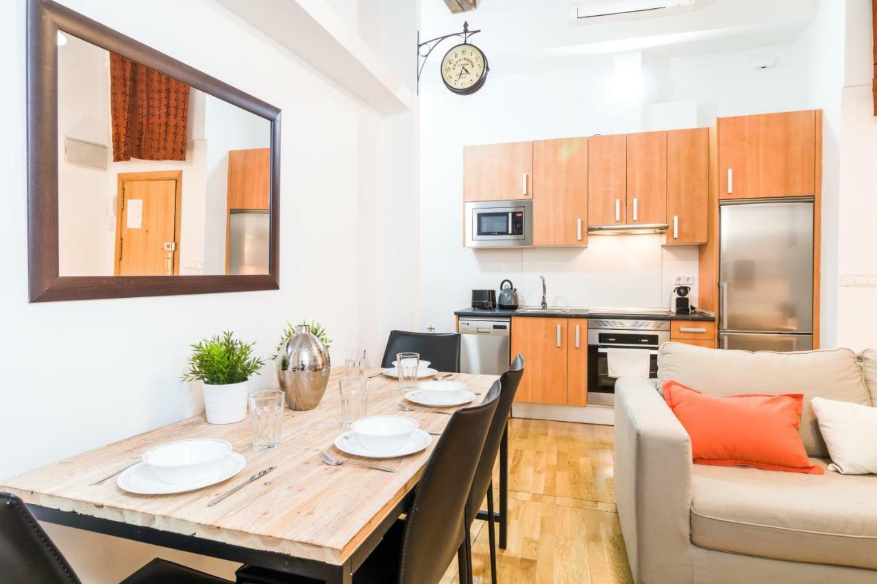 Pyr Select Plaza Mayor II Y III Apartment Мадрид Екстериор снимка